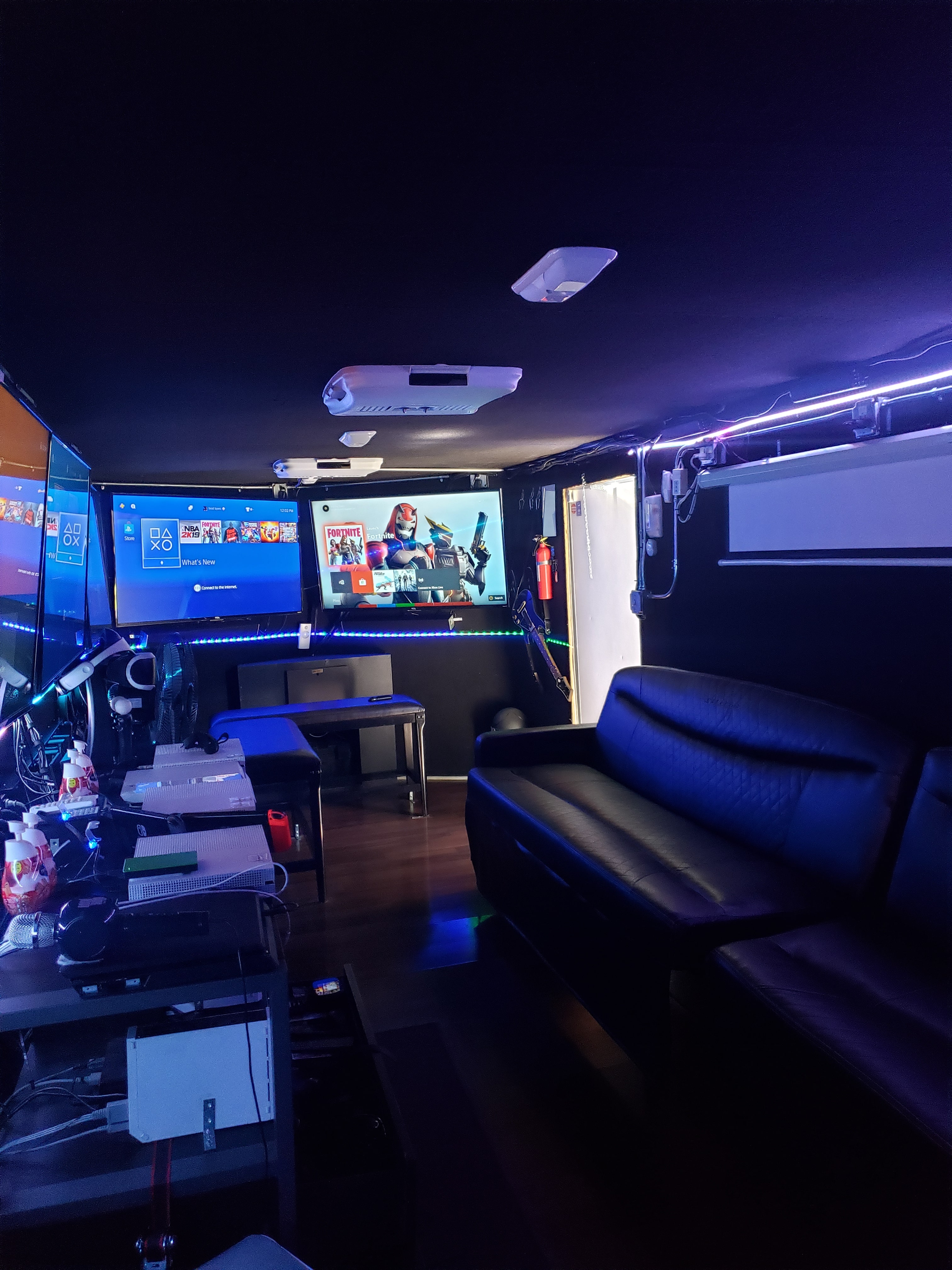 game truck with fortnite
